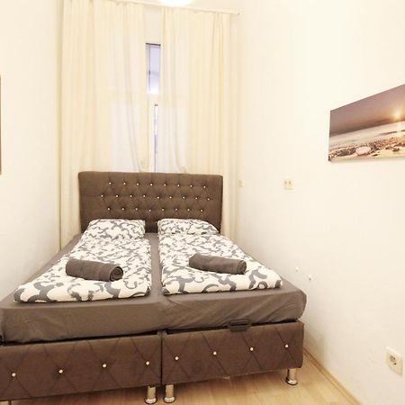 Comfortable Rooms Near Schonbrunn Palace 비엔나 외부 사진